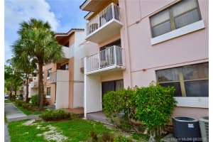 7180 NW 179th St, Hialeah, FL 33015, Sold 09/28/18