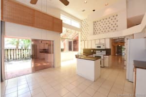 10160 NW 5th St, Plantation, FL 33324, Sold 08/31/18