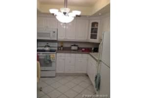 4101 Pine Tree Dr, Miami Beach, FL 33140, Sold 10/09/18