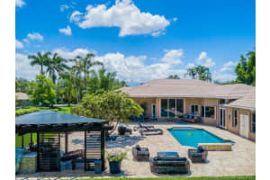 2340 SW 102nd Dr, Davie, FL 33324, Sold 01/17/19