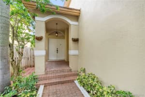 9958 NW 29th St, Doral, FL 33172, Sold 10/25/18