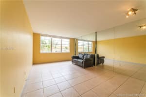 1020 Meridian Ave, Miami Beach, FL 33139, Sold 07/31/18