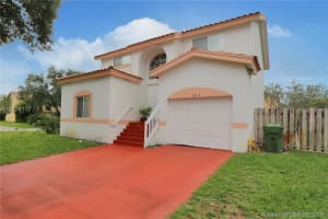 8810 SW 13th St, Pembroke Pines, FL 33025, Sold 08/03/18