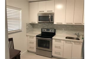 6005 Del Lago Cir, Sunrise, FL 33313, Sold 08/02/18