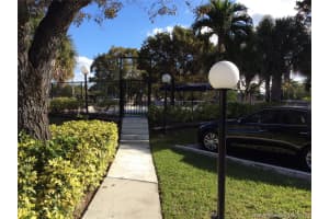 2594 Riverside Dr, Coral Springs, FL 33065, Sold 08/31/18