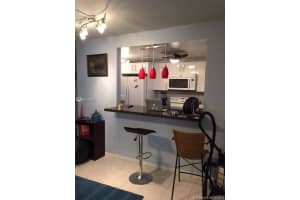 1340 Lincoln Rd, Miami Beach, FL 33139, Sold 09/05/18