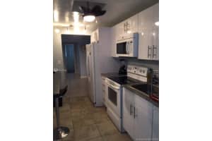 1340 Lincoln Rd, Miami Beach, FL 33139, Sold 09/05/18