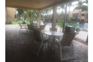 7925 SW 104th St e101, Miami, FL 33156, Sold 07/31/18