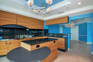 19955 NE 38th Ct, Aventura, FL 33180, Sold 04/19/19