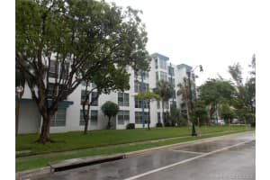 17570 Atlantic Blvd, Sunny Isles Beach, FL 33160, Sold 04/23/20