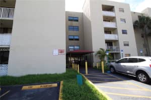 8075 NW 7th St, Miami, FL 33126, Sold 07/31/18