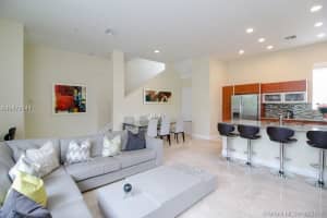 771 NE 4th Ave, Fort Lauderdale, FL 33304, Sold 08/14/18