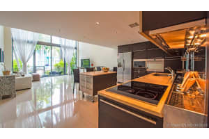 6000 Collins Ave, Miami Beach, FL 33140, Sold 09/17/18