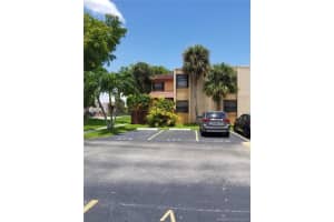 381 W Park Dr, Miami, FL 33172, Sold 10/02/18