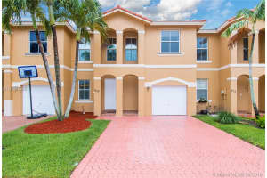 942 NW 134th Ave, Pembroke Pines, FL 33028, Sold 07/18/18