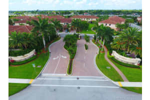 120 Riverwalk Cir E, Plantation, FL 33325, Sold 07/10/18