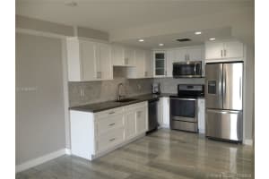 345 Ocean Dr, Miami Beach, FL 33139, Sold 07/29/19