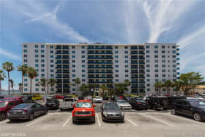 7501 E Treasure Dr #10h, North Bay Village, FL 33141, Sold 10/09/18