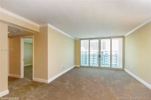 7501 E Treasure Dr #10h, North Bay Village, FL 33141, Sold 10/09/18