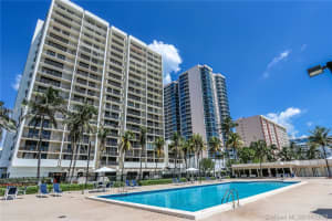 2625 Collins Ave, Miami, FL 33140, Sold 10/09/18