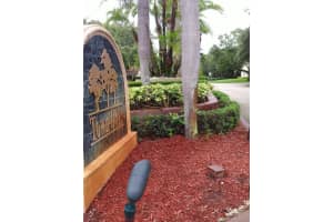 1030 Raintree Dr, Palm Beach Gardens, FL 33410, Sold 08/31/18