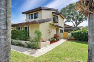 8320 SW 39th Ct, Davie, FL 33328, Sold 07/12/18