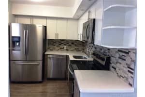 3301 N Country Club Dr, Miami, FL 33180, Sold 08/08/18
