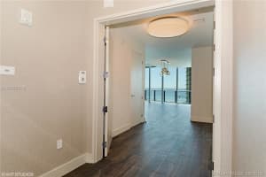 17475 Collins Ave, Sunny Isles Beach, FL 33160, Sold 09/14/20