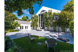 51 Island Dr, Key Biscayne, FL 33149, Sold 03/05/19