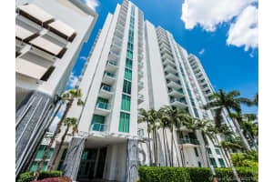 7928 East Dr, North Bay Village, FL 33141, Sold 08/15/18