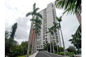 1541 Brickell Ave APT C505, Miami, FL 33129, Sold 08/16/18