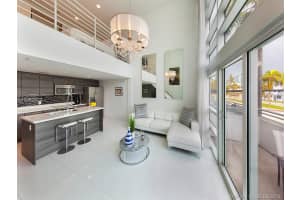 421 Meridian Ave, Miami Beach, FL 33139, Sold 10/22/18