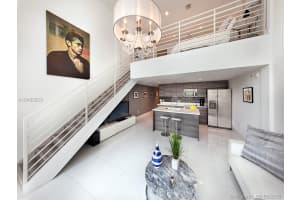 421 Meridian Ave, Miami Beach, FL 33139, Sold 10/22/18