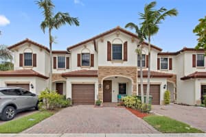 374 NE 37th Ave, Homestead, FL 33033, Sold 08/13/18