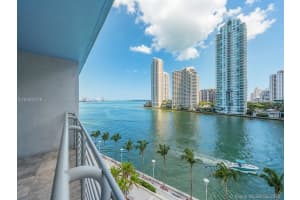 325 S Biscayne Blvd, Miami, FL 33131, Sold 11/19/18