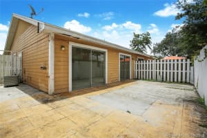 1458 Royal Forest Ct, West Palm Beach, FL 33406, Sold 09/27/18