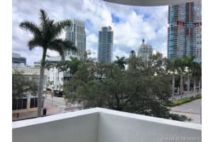110 Washington Ave, Miami Beach, FL 33139, Sold 01/13/20