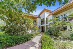 9390 SW 77th Ave APT D6, Miami, FL 33156, Sold 08/02/18