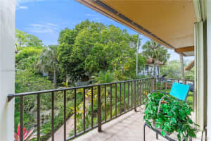 9390 SW 77th Ave APT D6, Miami, FL 33156, Sold 08/02/18