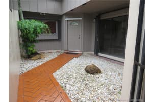 10636 SW 75th Ln, Miami, FL 33173, Sold 07/12/18