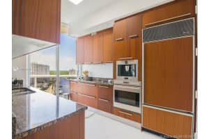 15811 Collins Ave, Sunny Isles Beach, FL 33160, Sold 04/30/21