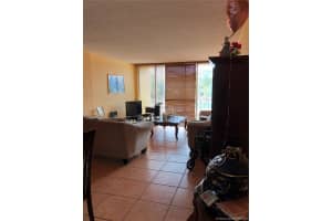 8821 W Flagler St, Miami, FL 33174, Sold 08/06/18