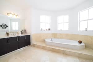 10460 NW 69th Terrace, Doral, FL 33178, Sold 08/07/18