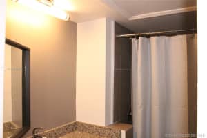 639 W Oakland Park Blvd #212d, Wilton Manors, FL 33311, Sold 01/31/19