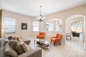 8802 NW 178th Ln, Hialeah Gardens, FL 33018, Sold 01/17/19