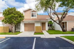 627 Woodgate Cir, Sunrise, FL 33326, Sold 08/31/18
