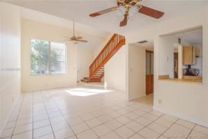 627 Woodgate Cir, Sunrise, FL 33326, Sold 08/31/18