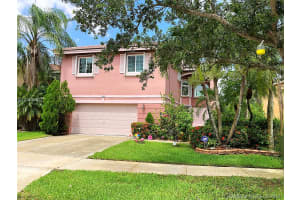 140 SW 203rd Ave, Pembroke Pines, FL 33029, Sold 07/30/18