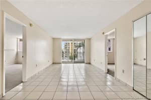 1665 Bay Rd, Miami Beach, FL 33139, Sold 10/03/18