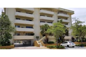 130 S Shore Dr #2d, Miami Beach, FL 33141, Sold 09/21/18